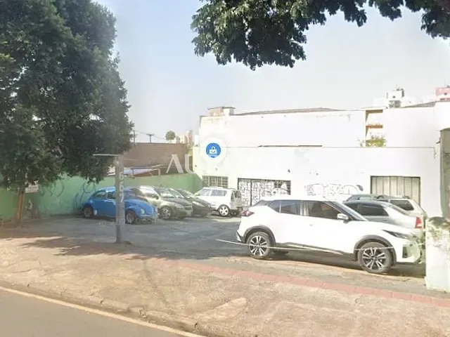 Terreno com 581m², à venda, no bairro Centro em Londrina