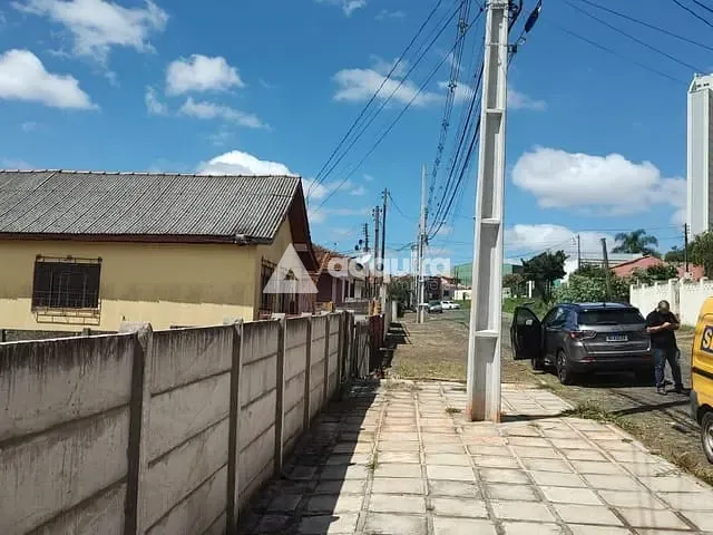 Terreno com 594m², à venda, no bairro Uvaranas em Ponta Grossa