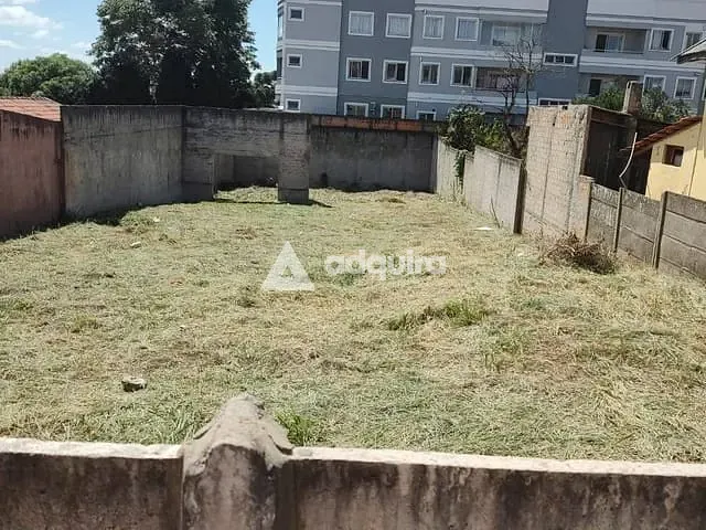 Terreno com 594m², à venda, no bairro Uvaranas em Ponta Grossa