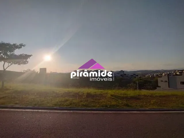 Terreno com 685m², à venda, no bairro Urbanova em São José dos Campos