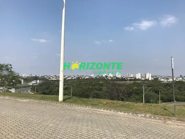 Terreno com 738m², à venda, no bairro URBANOVA em São José dos Campos