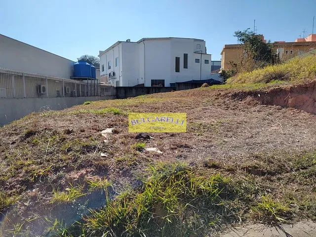 Terreno com 347m², à venda, no bairro Centro em Vinhedo