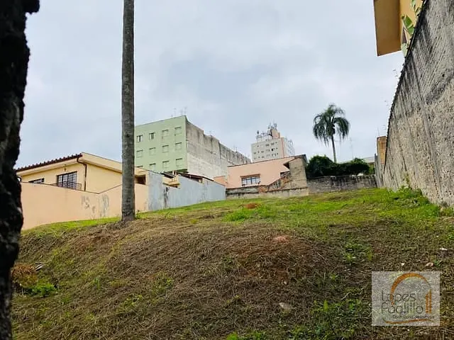 Terreno com 798m², à venda, no bairro Vila Junqueira em Atibaia