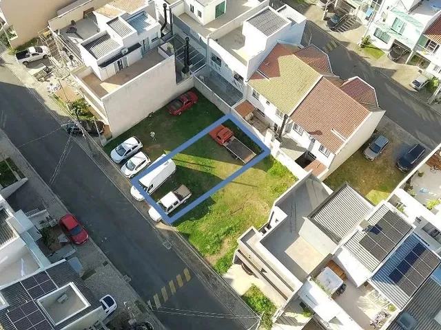 Terreno à venda, no bairro Pinheirinho em Curitiba