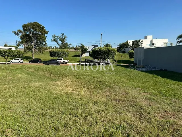 Terreno com 422m², à venda, no bairro Porto Rico em Porto Rico
