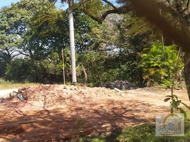 Terreno com 249m², à venda, no bairro Campos de Atibaia em Atibaia