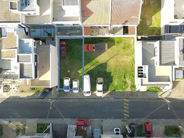 Terreno à venda, no bairro Pinheirinho em Curitiba