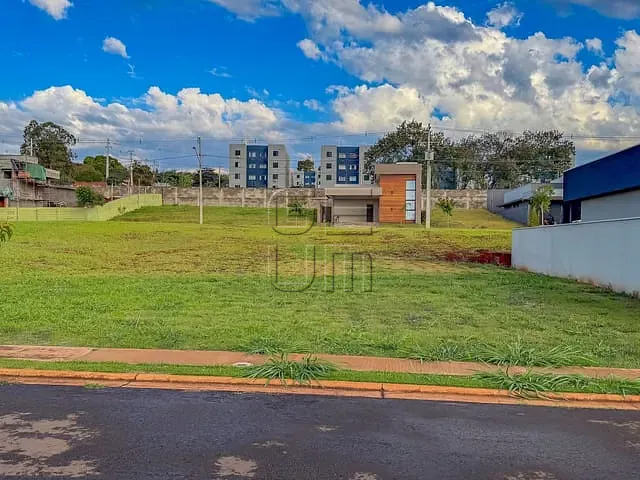 Terreno com 250m², à venda, no bairro Marumbi em Londrina