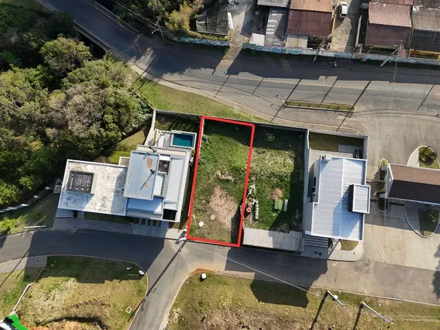 Terreno à venda, no bairro Santa Felicidade em Almirante Tamandaré