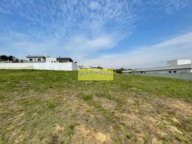 Terreno com 600m², à venda, no bairro Santa Cândida em Vinhedo