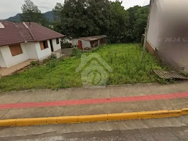 Terreno com 424m², à venda, no bairro Centro em Imigrante