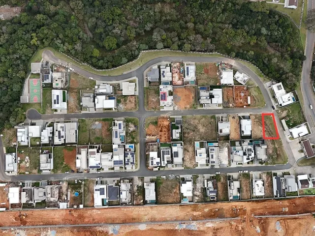 Terreno à venda, no bairro Santa Felicidade em Almirante Tamandaré