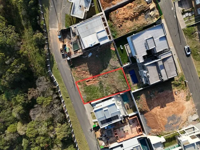 Terreno à venda, no bairro Santa Felicidade em Almirante Tamandaré