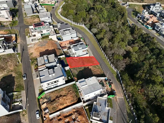 Terreno à venda, no bairro Santa Felicidade em Almirante Tamandaré