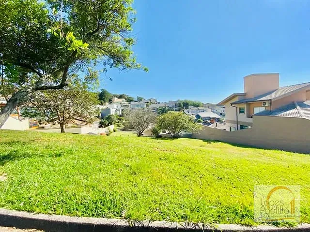 Terreno com 450m², à venda, no bairro Condomínio Residencial Água Verde em Atibaia