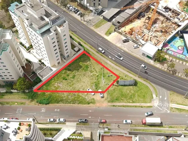 Terreno à venda, no bairro Portão em Curitiba