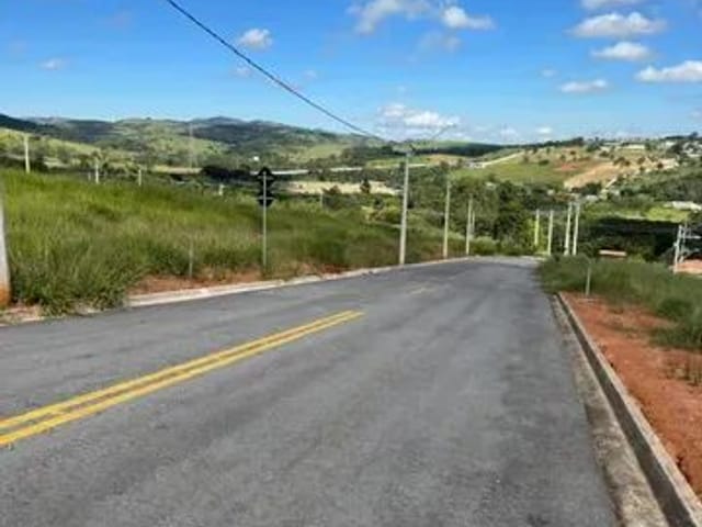 Terreno com 250m², à venda, no bairro Jardim Marlene Miranda em Taubaté