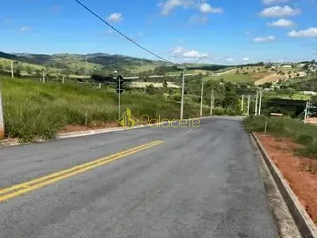 Terreno com 250m², à venda, no bairro Jardim Marlene Miranda em Taubaté