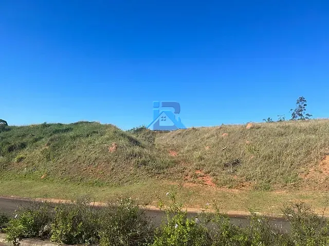 Terreno com 1512m², à venda, no bairro Fazenda São Silvano em Morungaba