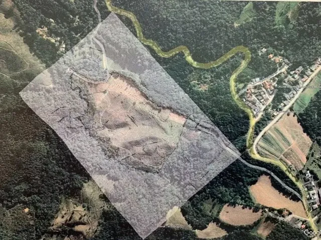 Terreno à venda, no bairro Santa Felicidade em Curitiba