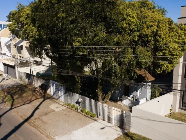 Terreno à venda, no bairro Portão em Curitiba