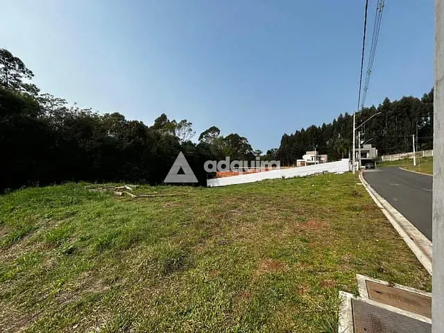 Terreno com 266m², à venda, no bairro Orfãs em Ponta Grossa