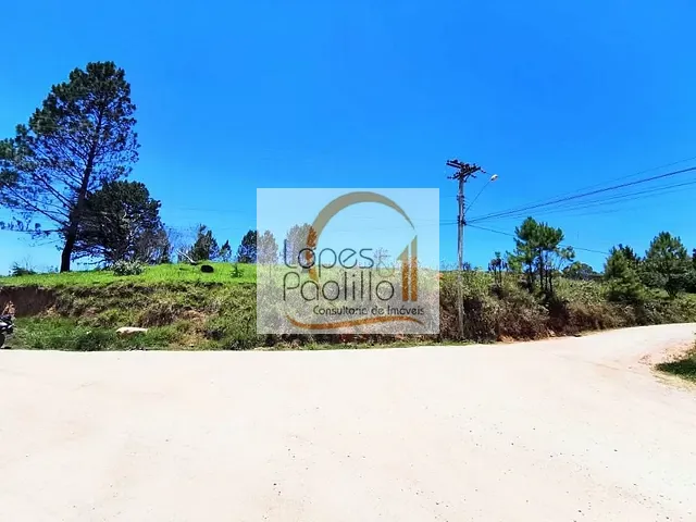 Terreno com 954m², à venda, no bairro Vitória Régia em Atibaia