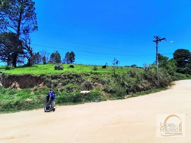 Terreno com 954m², à venda, no bairro Vitória Régia em Atibaia