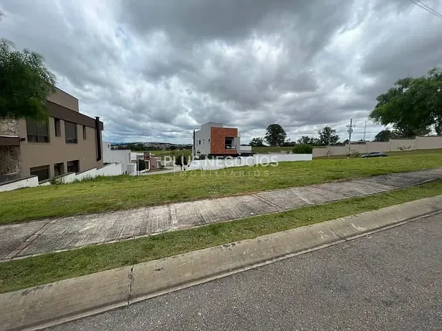Terreno com 332m², à venda, no bairro Condomínio Cyrela Landscape Esplanada em Votorantim
