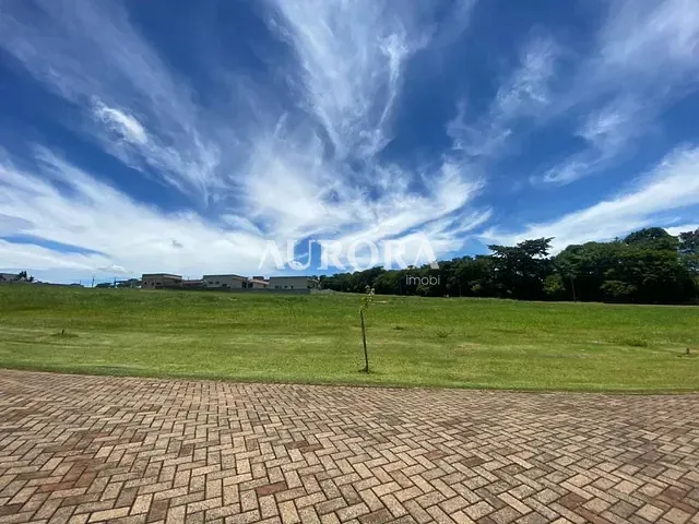 Terreno com 1518m², à venda, no bairro Vila Rural em Sertanópolis