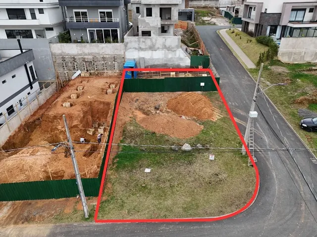 Terreno à venda, no bairro Santa Felicidade em Curitiba
