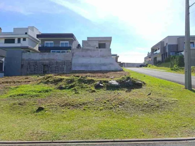 Terreno à venda, no bairro Santa Felicidade em Curitiba