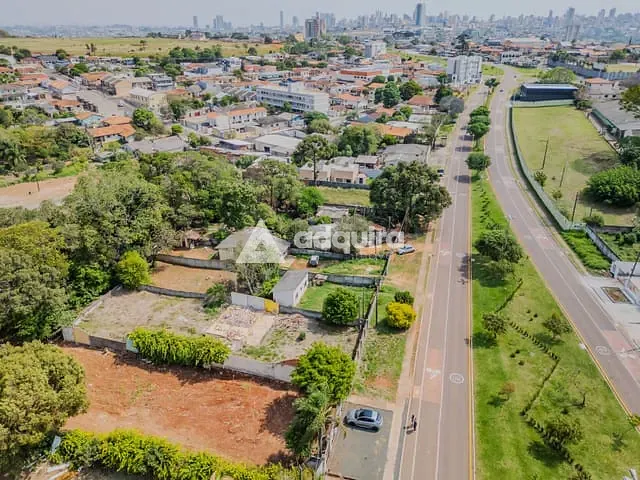 Terreno com 700m², à venda, no bairro Uvaranas em Ponta Grossa