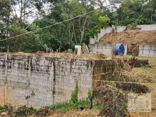 Terreno com 1000m², à venda, no bairro Estância Santa Maria do Laranjal em Atibaia