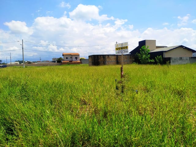 Terreno com 215m², à venda, no bairro Loteamento Residencial e Comercial Araguaia em Pindamonhangaba