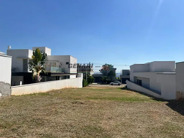 Terreno com 423m², à venda, no bairro Jardim Residencial Alto de Itaici em Indaiatuba