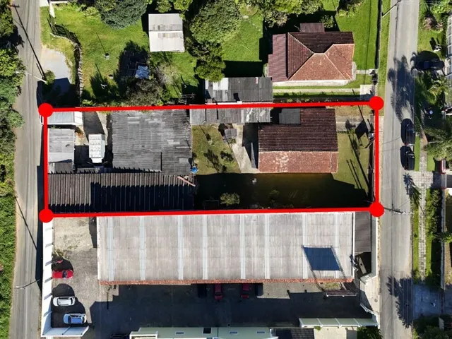 Terreno à venda, no bairro Santa Felicidade em Curitiba