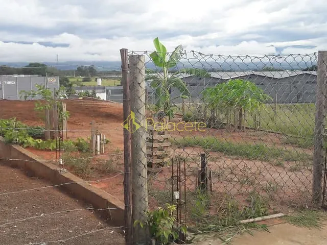 Terreno com 210m², à venda, no bairro Residencial e Comercial Cidade Jardim em Pindamonhangaba