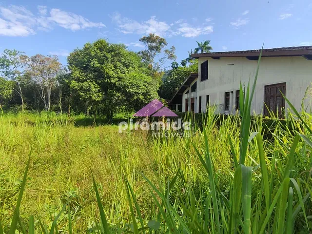 Terreno com 979m², à venda, no bairro Portal do Tabatinga em Caraguatatuba