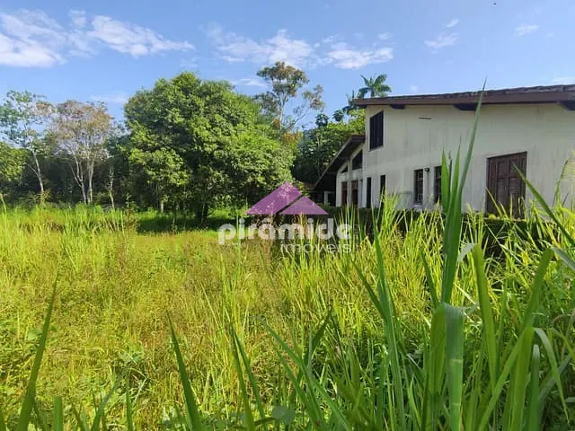Terreno com 979m², à venda, no bairro Portal do Tabatinga em Caraguatatuba