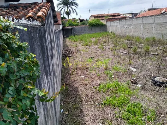 Terreno com 300m², à venda, no bairro Laerte Assunção em Pindamonhangaba