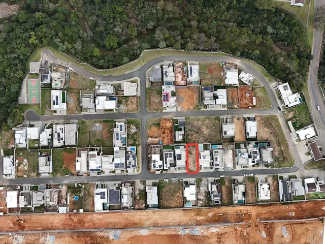 Terreno à venda, no bairro Santa Felicidade em Curitiba