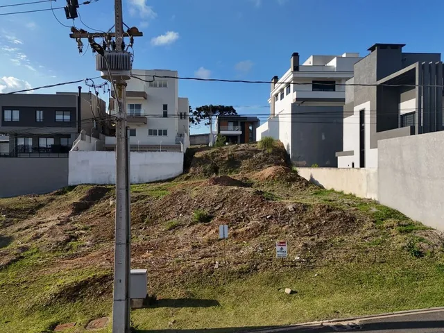 Terreno à venda, no bairro Santa Felicidade em Curitiba