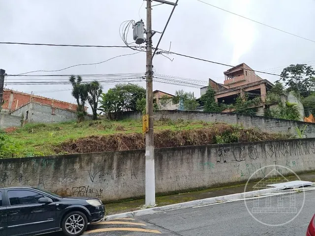 Terreno com 704m², à venda, no bairro Jardim Novo Parelheiros em São Paulo