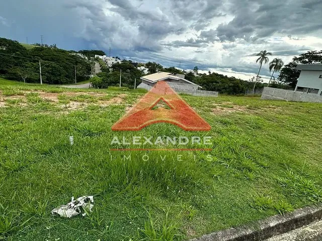 Terreno com 357m², à venda, no bairro Vila Velha em Caçapava