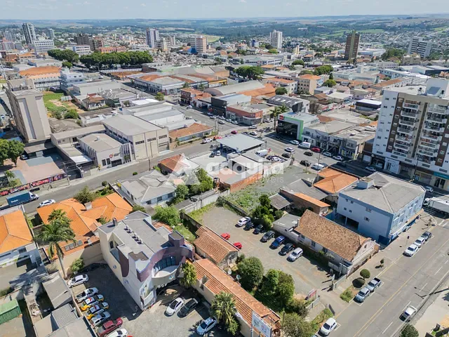 Terreno com 630m², à venda, no bairro Centro em Ponta Grossa