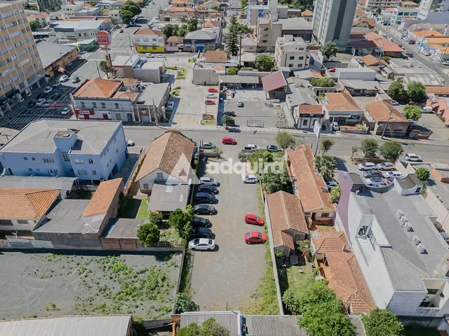 Terreno com 630m², à venda, no bairro Centro em Ponta Grossa