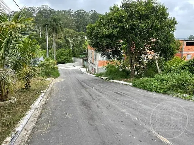 Terreno com 1000m², à venda, no bairro Jardim Casa Grande em São Paulo