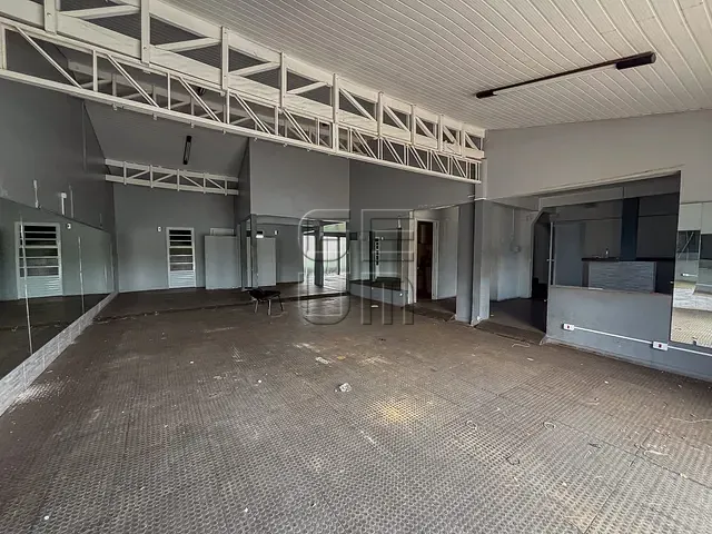 Casa com 450m², para alugar, no bairro Jardim Londrilar em Londrina