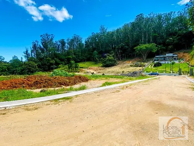Terreno com 800m², à venda, no bairro Nova Gardênia em Atibaia